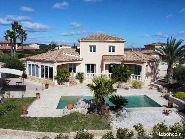Maison 8 pièces 189 m²