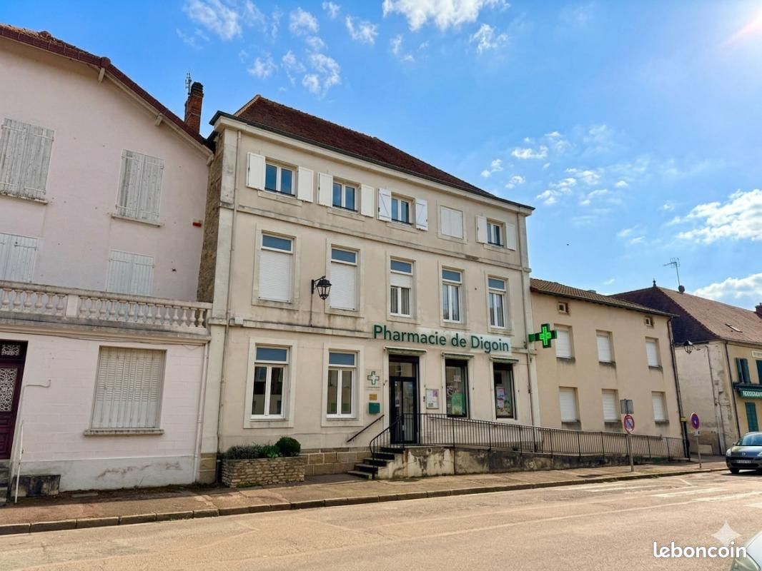 Appartement 2 pièces 54 m² · à Saint-Christophe-en-Brionnais · 54 m² · 448 €/mois