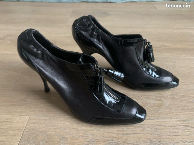Low boots noires en cuir CÉLINE (image 2)
