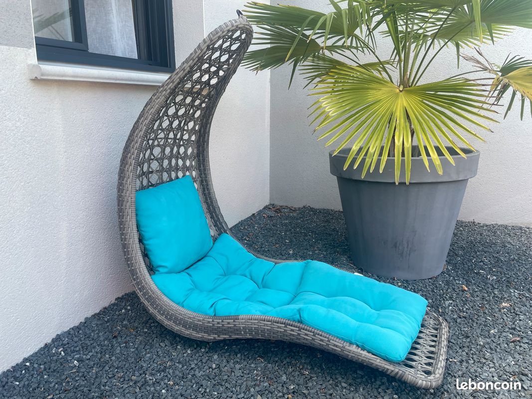 Fauteuil suspendu (image 1)