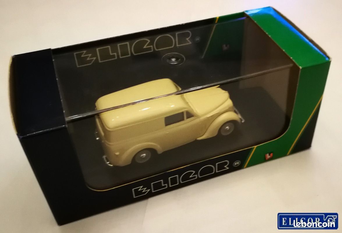 Eligor, a boxed 1:43 Scale group to Include 1014 Renault Juvaquatre