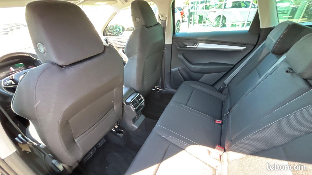SKODA KAROQ 1.0 TSI 110 ch Ambition (image 7)