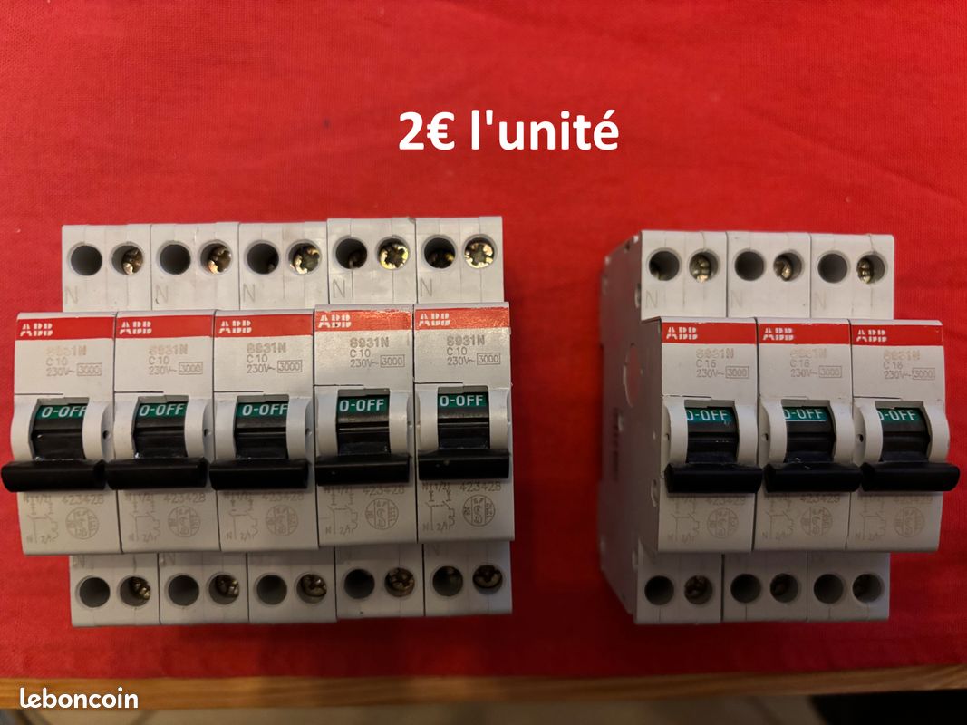 Disjoncteur ABB – 2E l’unité (image 1)