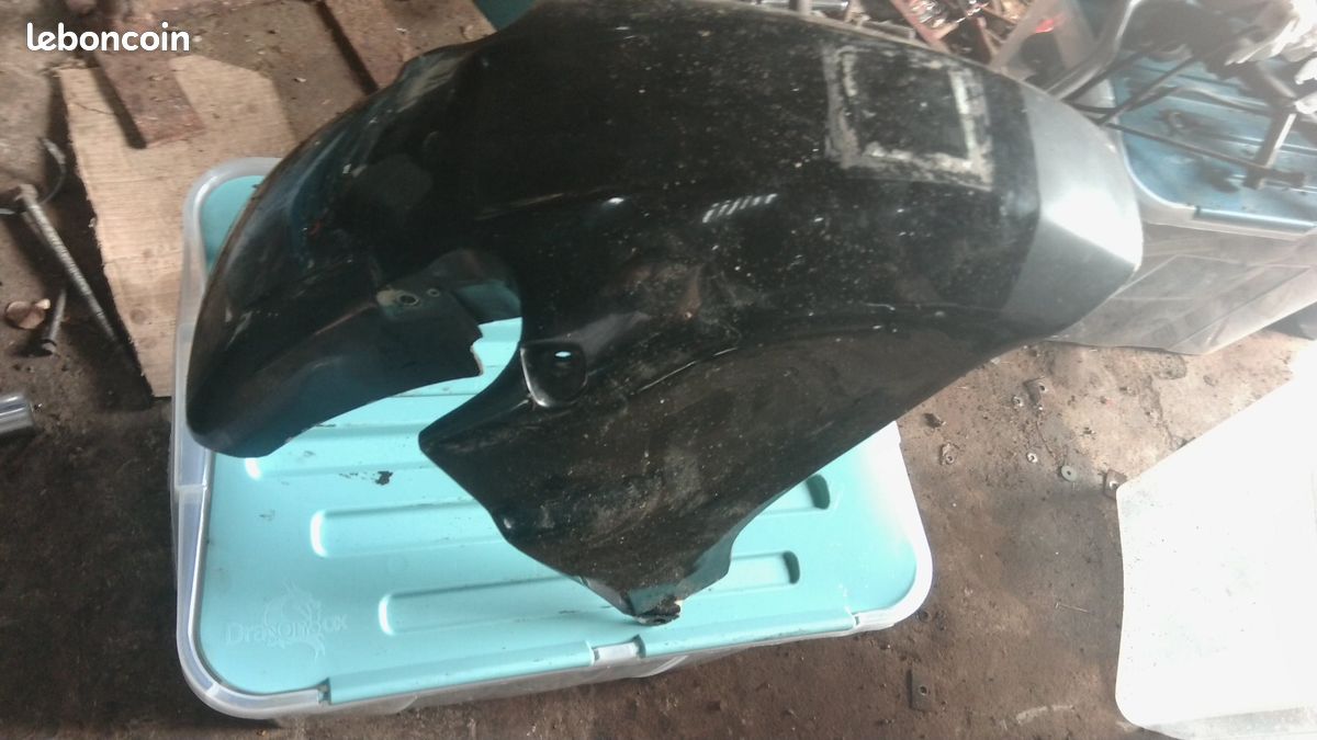 Iableau de bord , garde boue avant et arriere de honda 600 cbr pc 23 (image 2)