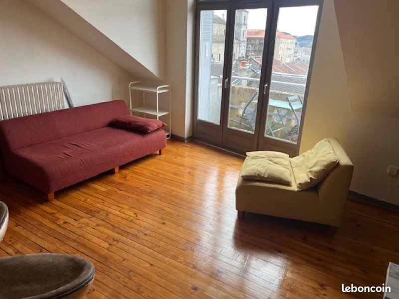 Appartement 3 pièces 55 m² · à Yssingeaux · 55 m² · 430 €