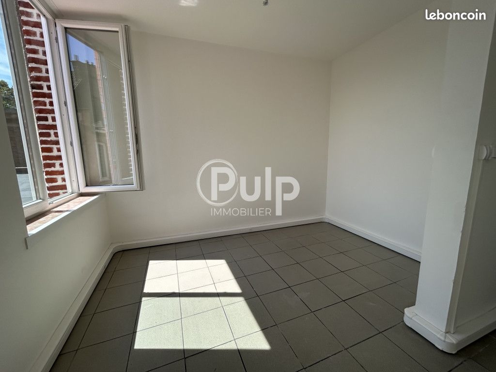 Appartement 1 pièce 19 m² · à Douai · 19 m² · 400 €