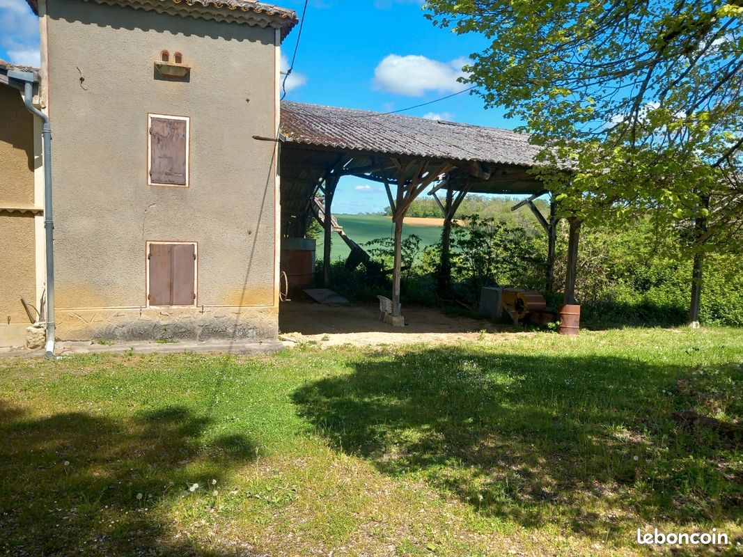 Maison 3 pièces 120 m² · à Moncrabeau · 120 m² · 74 000 €