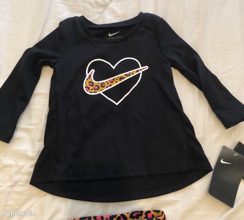 Ensemble bébé fille Nike 12 mois neuf vêtements bébé Vêtements