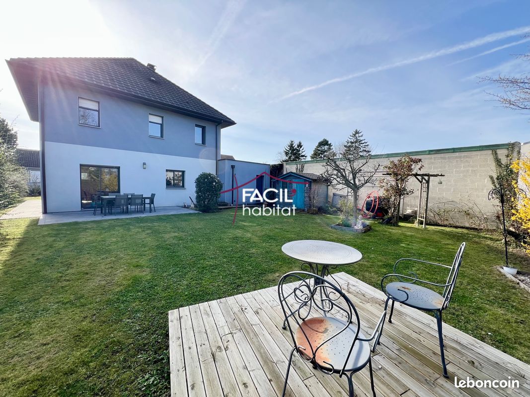 Maison 9 pièces 142 m² · à Leforest · 142 m² · 322 000 €