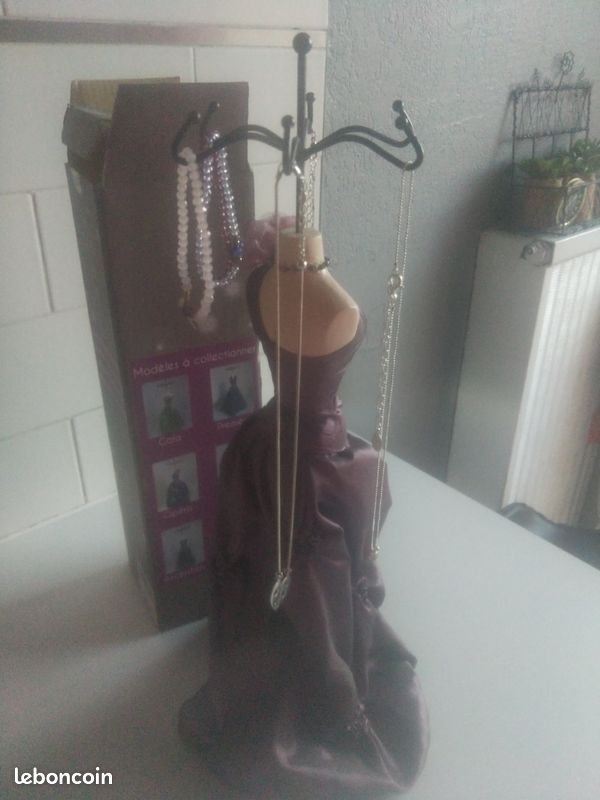 Mannequin porte bijoux neuf (image 5)