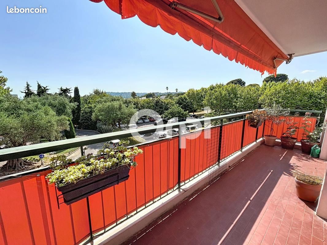 Appartement 4 pièces 76 m² · à Antibes · 76 m² · 315 000 €