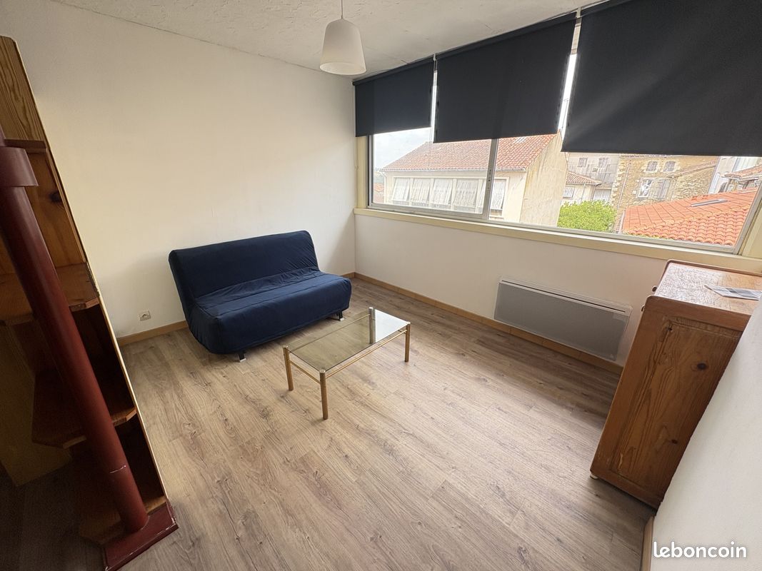 Appartement 1 pièce 24 m² · à Auch · 24 m² · 360 €/mois