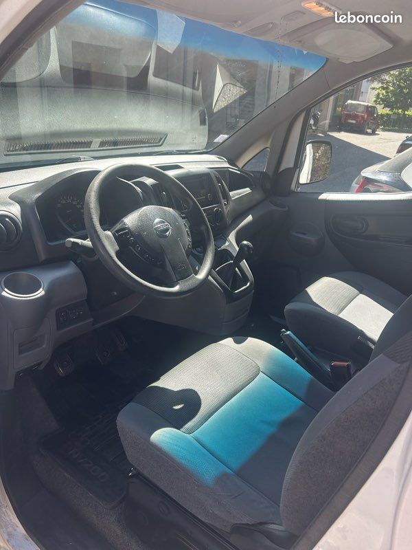 Vend nissan nv200 - Utilitaires
