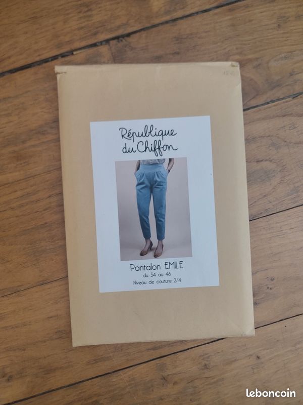 Patron de couture pantalon République du chiffon (image 1)
