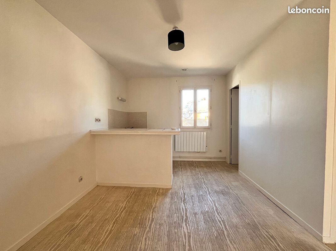 Appartement 2 pièces 30 m² · à Grand-Couronne · 30 m² · 420 €