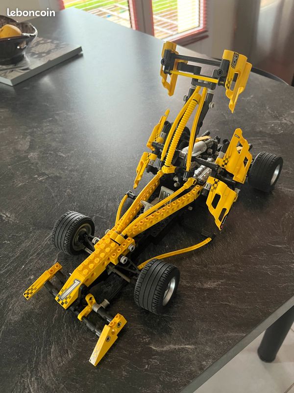 Formule 1 Lego technic 8445 (image 2)