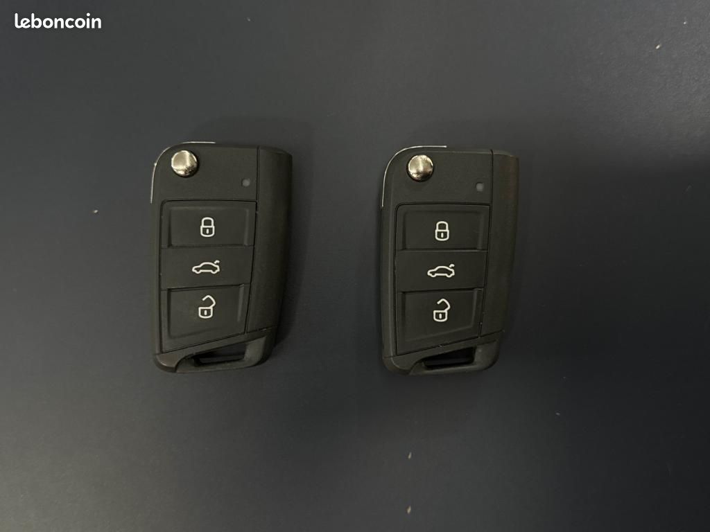 SKODA KAMIQ 1.0 TSI Evo 110ch Ambition 1erMain Keyless Carplay Hayon Electrique Siege chauffant (image 11)