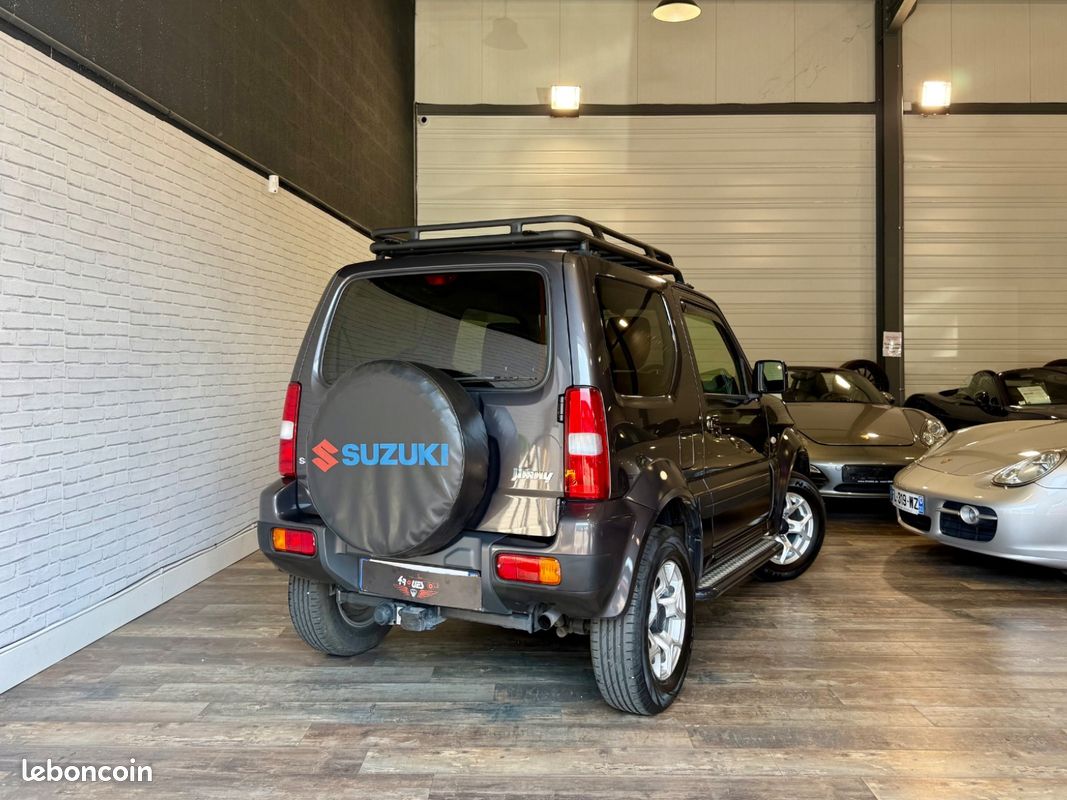 SUZUKI JIMNY JX Ranger Edition 1.3i VVT 86ch SUIVI COMPLET SUZUKI + Attelage + Galerie (image 4)