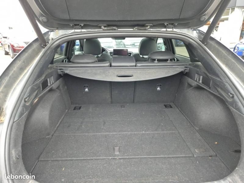 Kia ProCeed 1.0 T-GDI 120ch GT Line Premium (image 13)