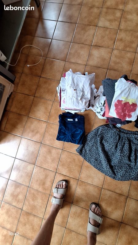 Lot de 31 vêtements été automne filles Taille 12 ans (image 7)