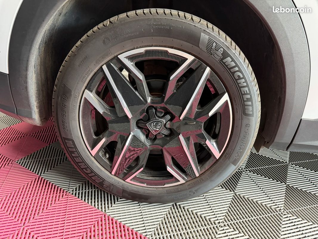 Peugeot 3008 III Hybrid 136 Allure (image 21)