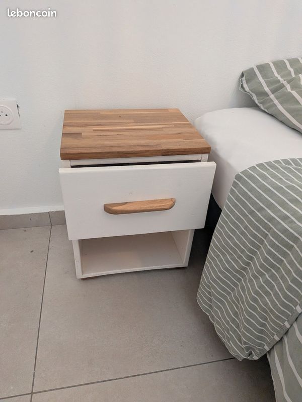 Ensemble de tables de chevets (image 4)