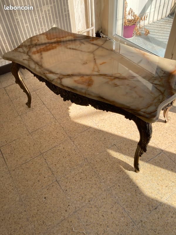 Table en marbre (image 1)