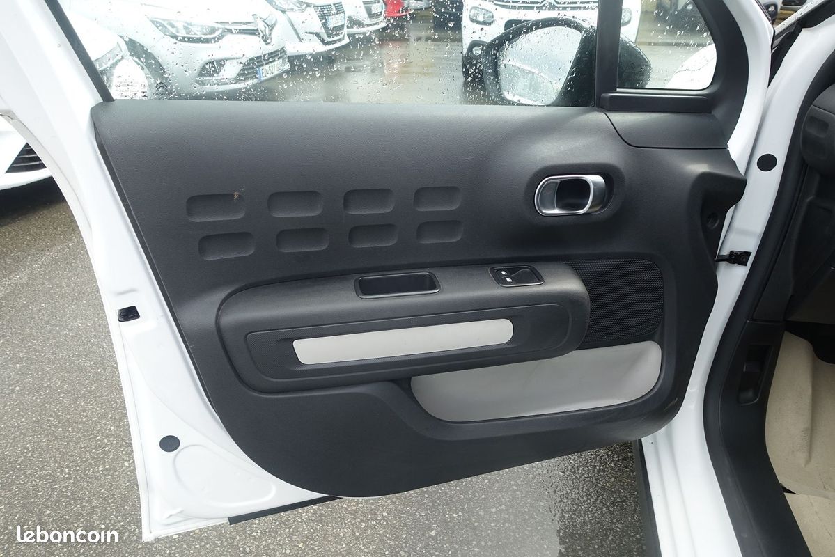 Citroen C3 STE 1.5 BLUEHDI 100CH S&S BVM 6 FEEL (image 9)