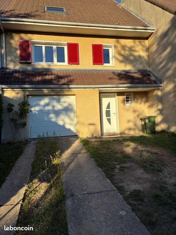 Maison 4 pièces 104 m² · à Nézel · 104 m² · 315 000 €