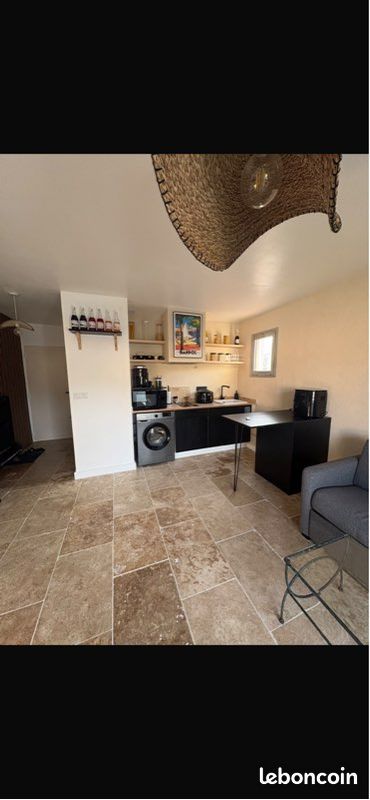 Appartement 1 pièce 25 m² · à Six-Fours-les-Plages · 25 m² · 740 €/mois