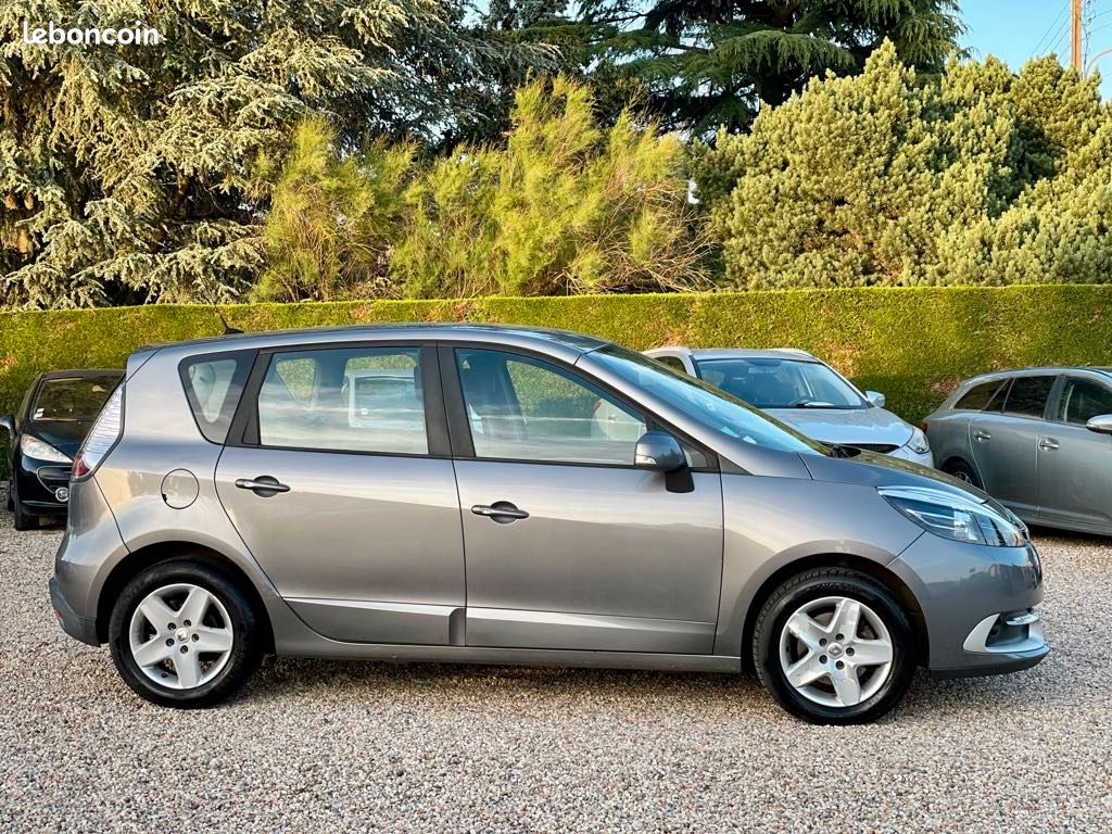 RENAULT Scenic III Phase 2 1.5 dCi 110 ch S&S ENERGY BUSINESS ECO² (image 5)