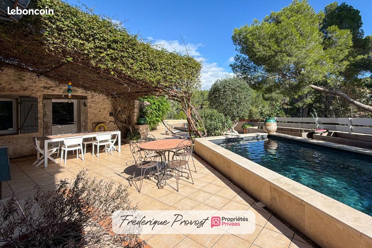 Immeuble 18 pièces 450 m² · à Bages · 450 m² · 795 000 €