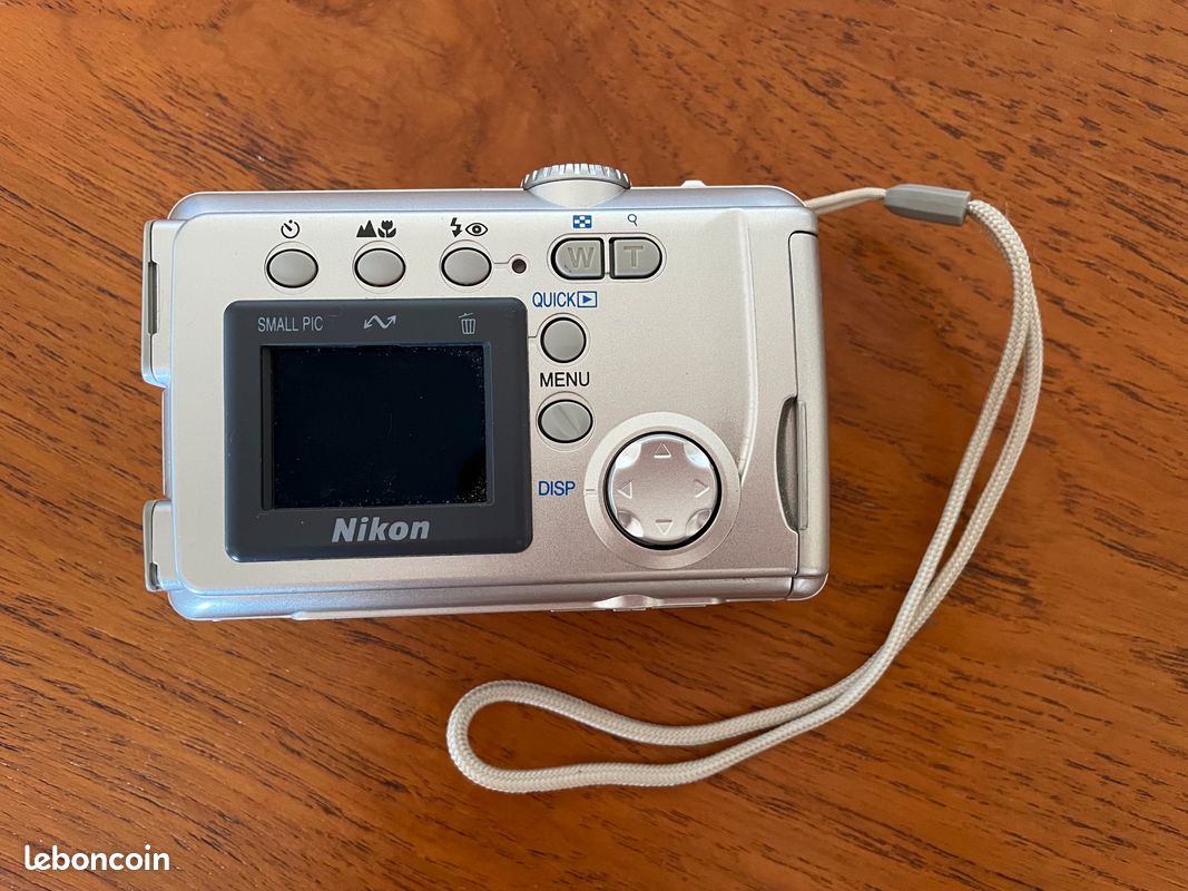 Nikon Coolpix 2000 2Mp Boîte d'origine fonctionne Carte Mémoire