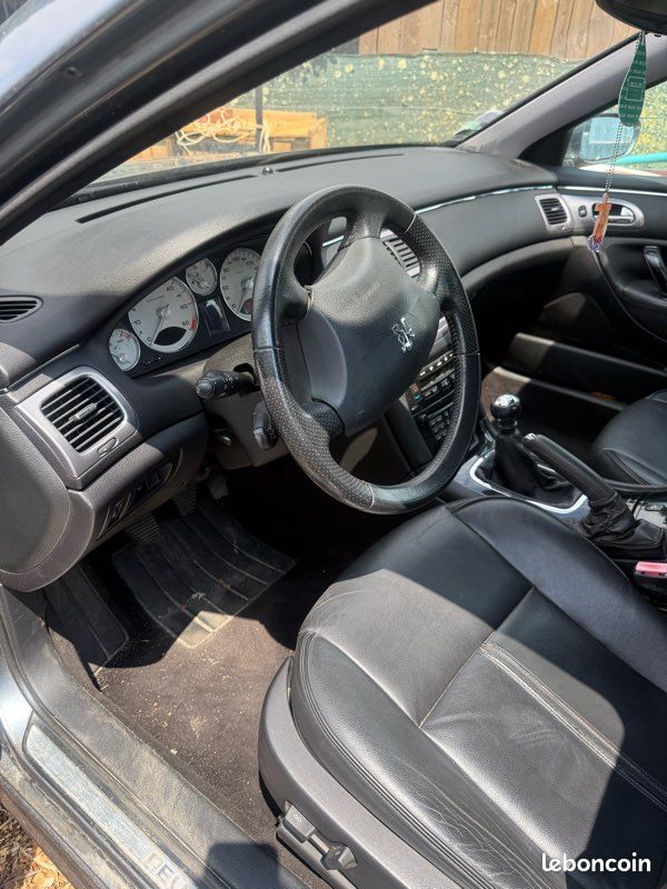 Peugeot 607 (image 1)