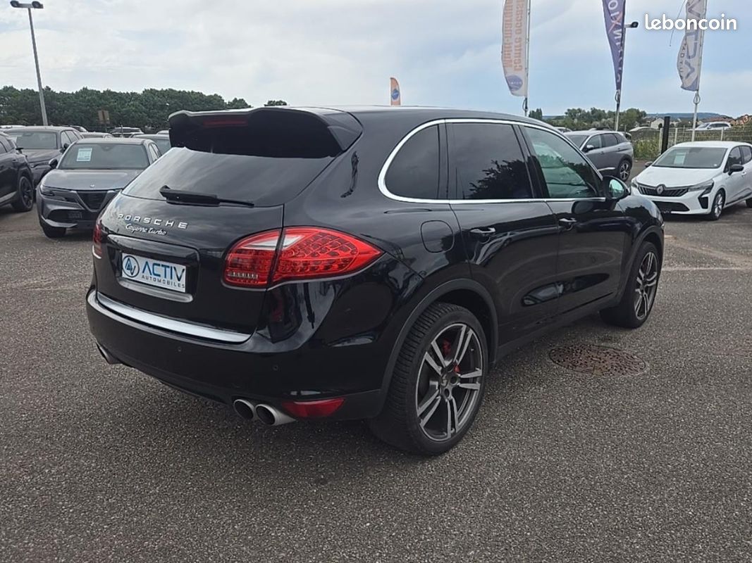 PORSCHE CAYENNE (958) turbo (image 5)
