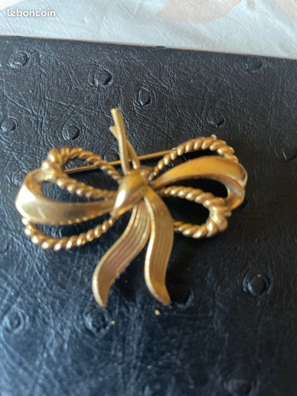 Ancien Bijou Vintage broche rétro noeud corde couleur or et argent