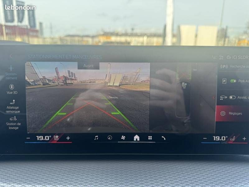 BMW i4 M60 xDrive M Performance (image 11)