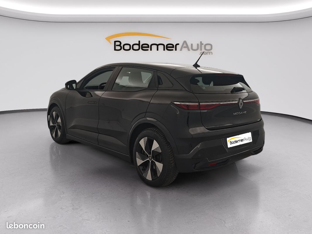 RENAULT Megane E-Tech EV60 220 ch super charge Equilibre (image 3)