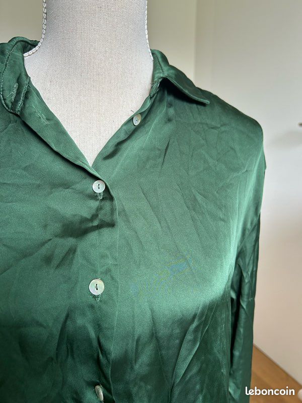 Chemise verte type satin Zara Vêtements
