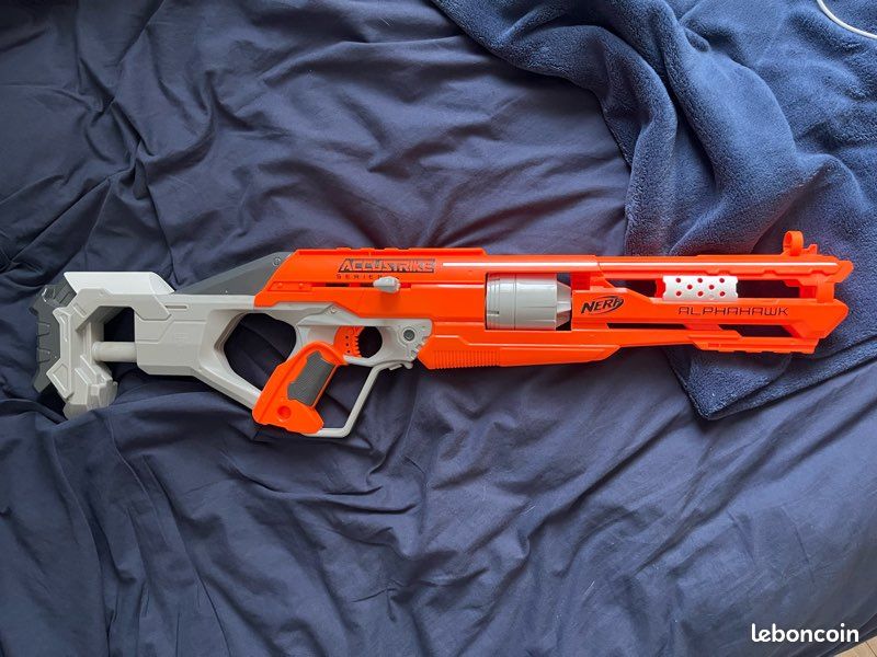 Nerf « Accustrike » (image 1)