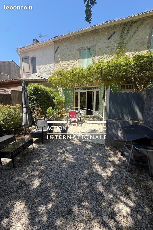 Maison 5 pièces 83 m² · à Saint-Étienne-du-Grès · 83 m² · 1 200 €