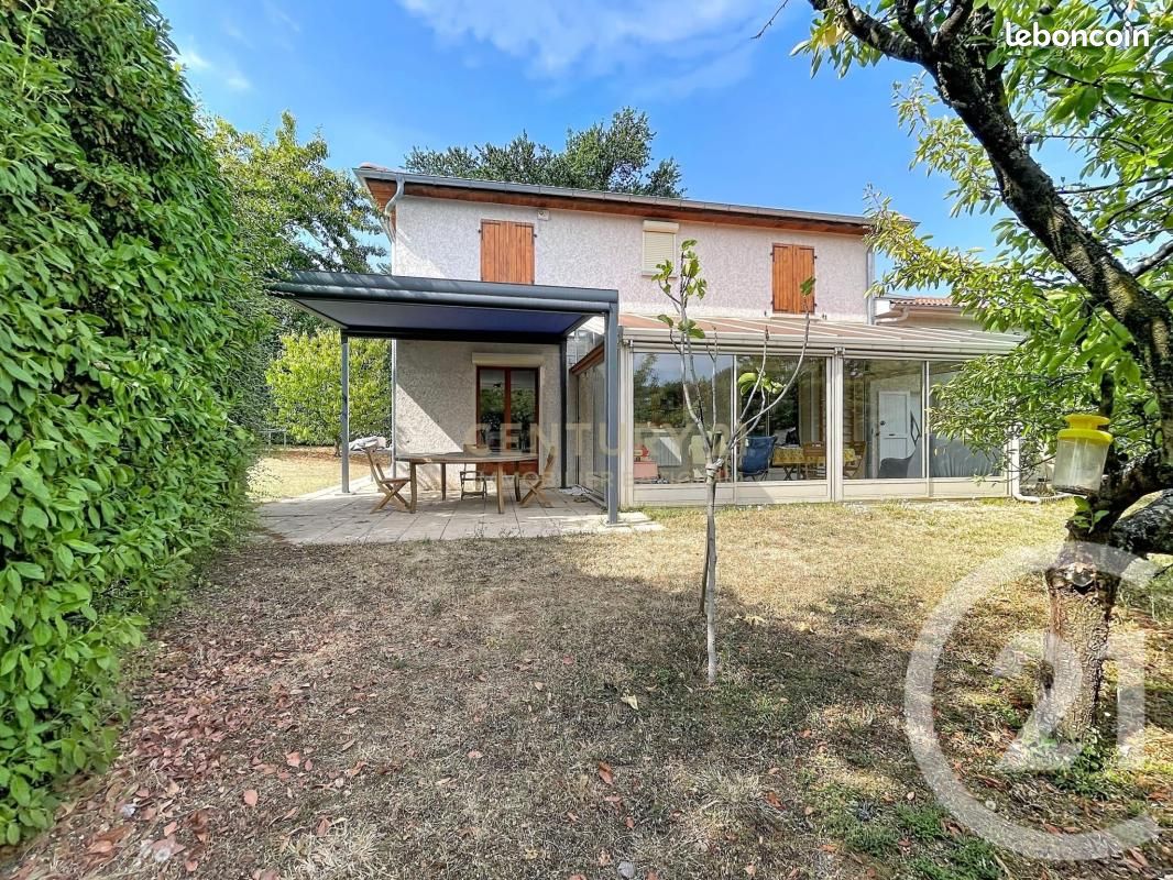 Maison 6 pièces 157 m² · à L'Isle-d'Abeau · 157 m² · 420 000 €