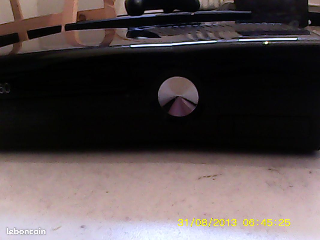 Xbox 360 (image 1)