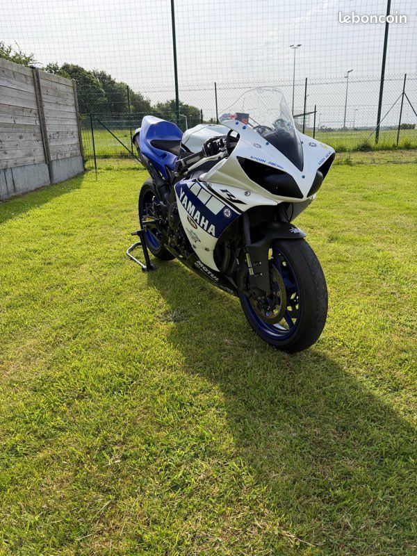 Yamaha R1 crossplane (image 1)