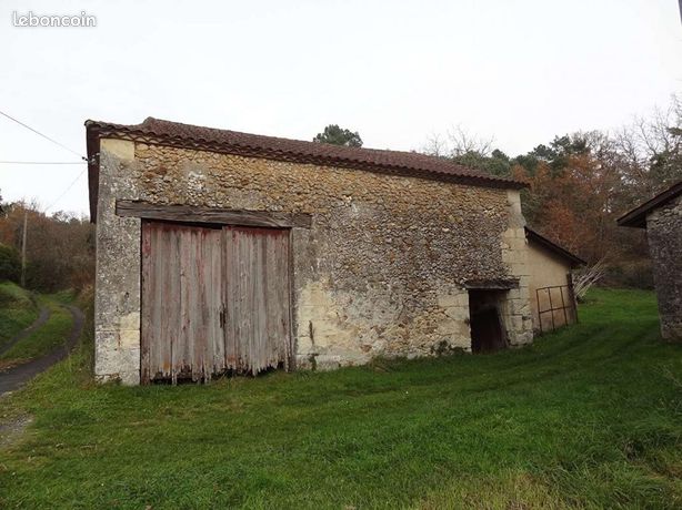 Grange 1 pièce 69 m²