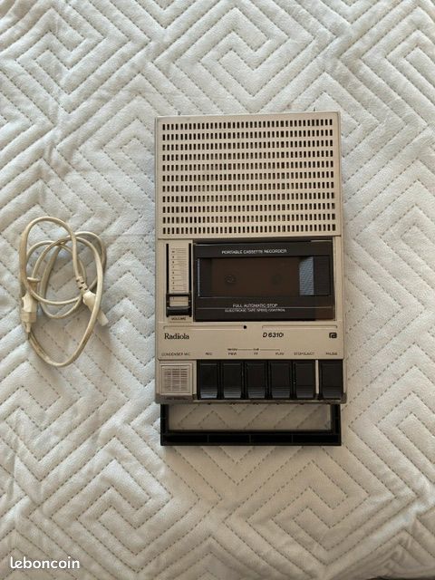 RADIOLA D6310 Lecteur cassette vintage (image 1)