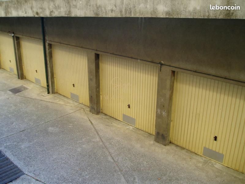 Parking 15 m² · à Marseille · 15 m² · 125 €/mois