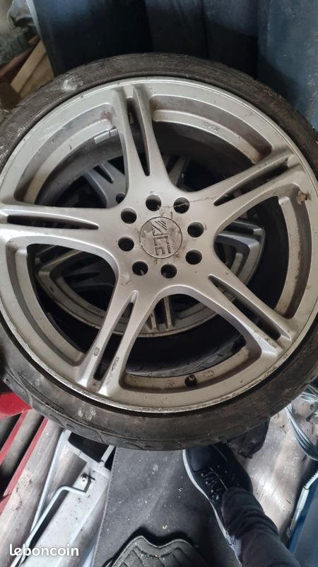 Vend 4 jantes alu (image 1)