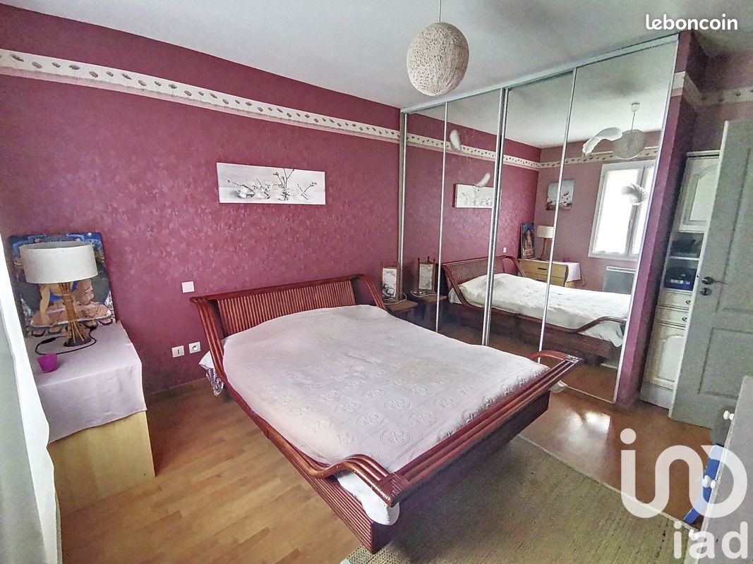 Maison 5 pièces 110 m² - La Rochefoucauld-en-Angoumois 16110 (image principale 10)