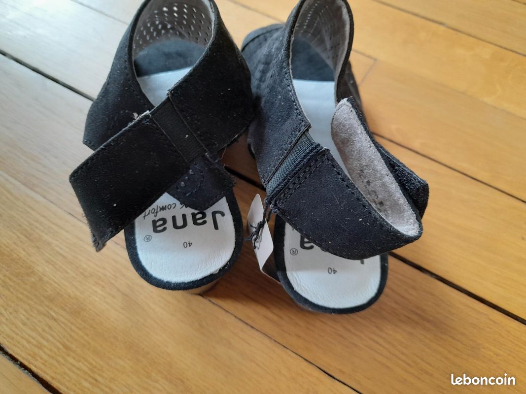 Chaussures femme NEUVES 38 (image 1)